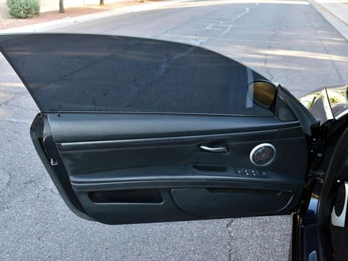 Used 2012 BMW M3 Convertible w/ Premium Pkg image 9