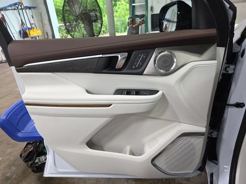 New 2026 Buick Enclave Avenir w/ Super Cruise Package AWD/4WD image 26