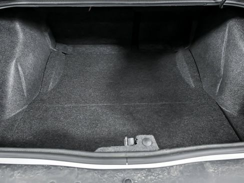 Used 2017 Dodge Challenger SRT Hellcat image 16