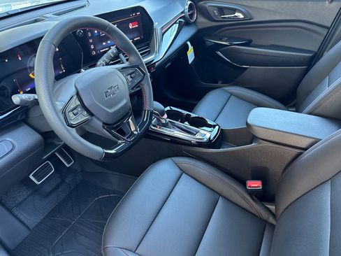 New 2026 Chevrolet Trax RS w/ Sunroof Package image 9