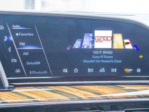 Used 2023 Cadillac Escalade ESV Premium Luxury Platinum w/ LPO, Radiant Package image 33