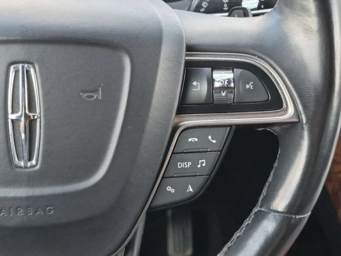 Used 2019 Lincoln Nautilus Reserve AWD/4WD image 26