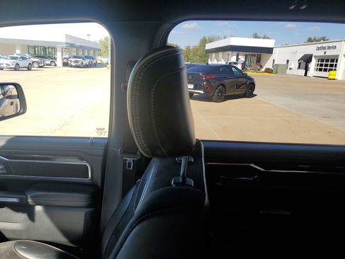 Used 2021 RAM 1500 Laramie image 12
