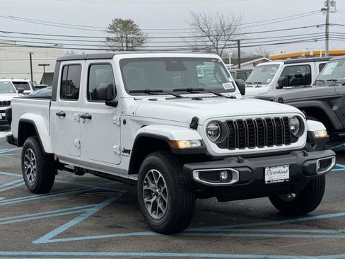 New 2026 Jeep Gladiator Sport image 2