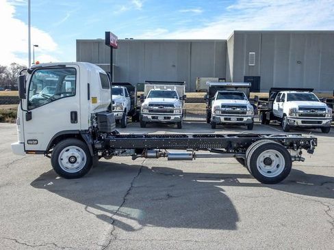 New 2025 Chevrolet Low Cab Forward RWD image 6