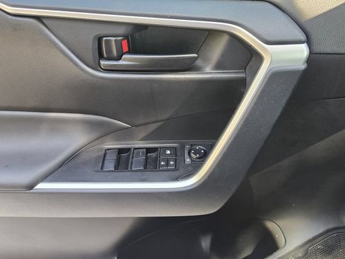 Used 2025 Toyota RAV4 LE FWD image 25