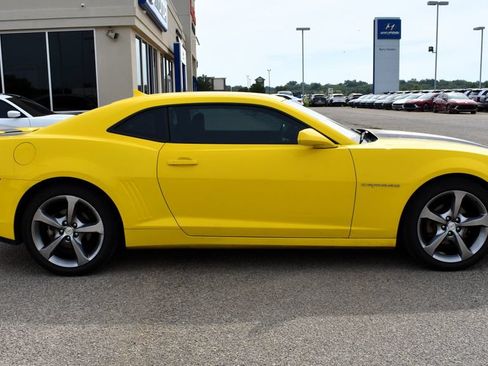 Used 2014 Chevrolet Camaro LT w/ RS Package RWD image 2
