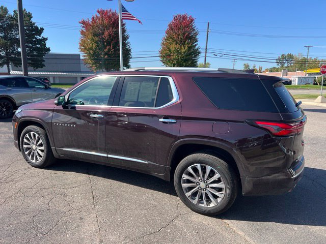 Used 2022 Chevrolet Traverse Premier w/ LPO, Floor Liner Package FWD image 6