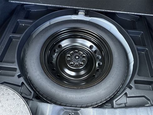 Used 2023 Toyota Corolla Cross LE image 40