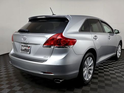 Used 2015 Toyota Venza XLE w/ XLE Premium Package image 9