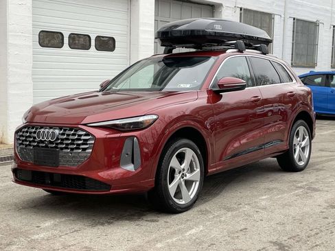 New 2025 Audi Q5 2.0T Premium Plus image 1