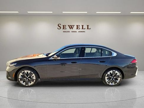 Certified 2026 BMW i5 eDrive40 RWD image 2