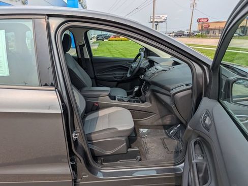 Used 2018 Ford Escape S FWD image 3