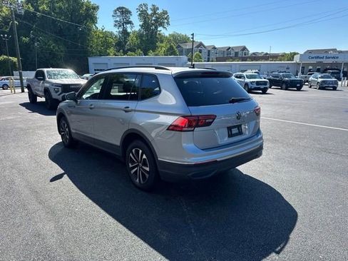 Used 2023 Volkswagen Tiguan S FWD image 18