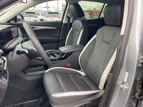 Used 2025 Buick Envision Sport Touring image 10