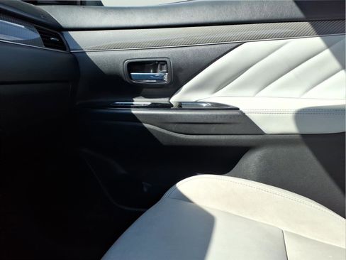 Used 2022 Mitsubishi Outlander GT AWD/4WD image 24