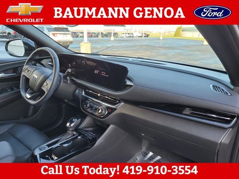 Used 2024 Buick Envista Sport Touring w/ Convenience I Package FWD image 13