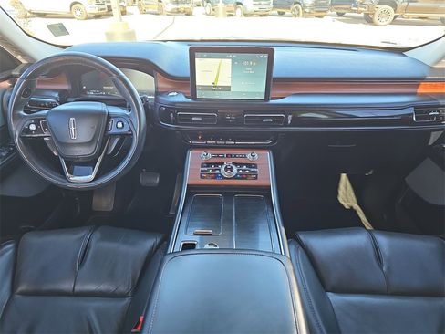 Used 2020 Lincoln Aviator Reserve w/ Equipment Group 202A image 9