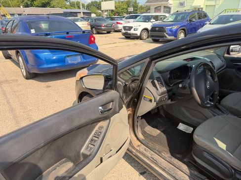 Used 2014 Kia Forte LX w/ Popular Package FWD image 15
