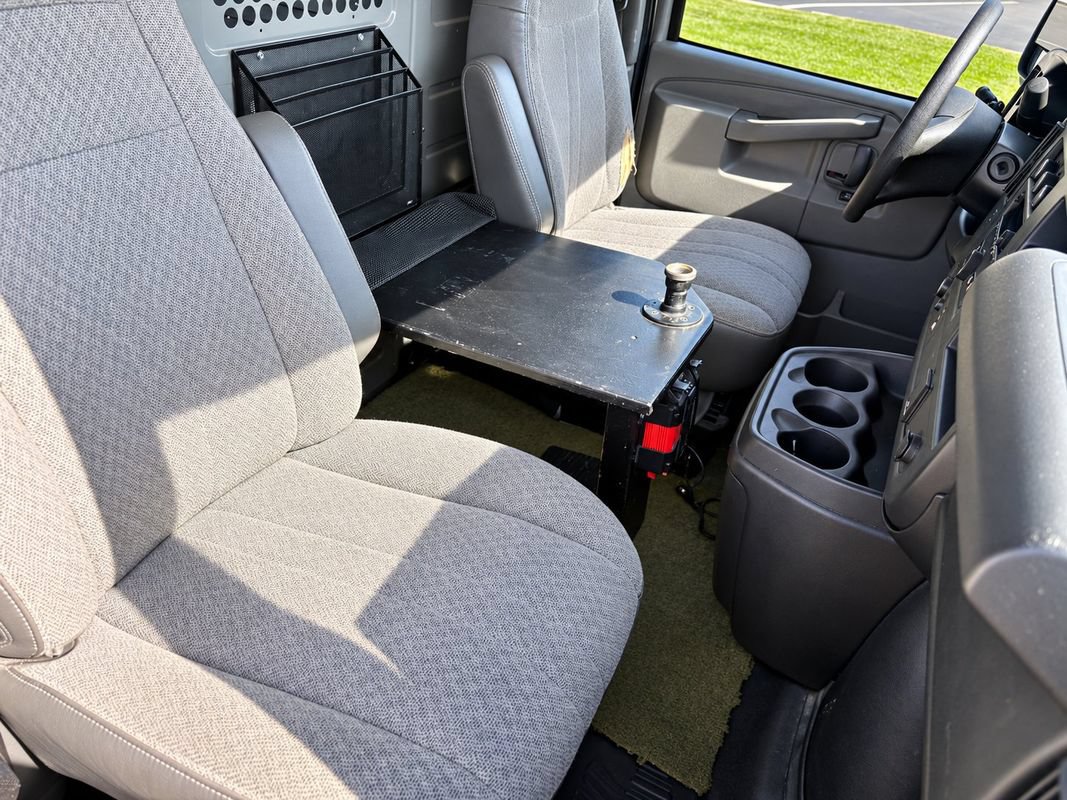 Used 2016 GMC Savana 2500 RWD image 24