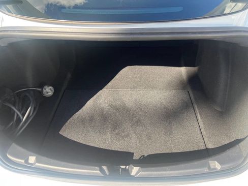 Used 2019 Tesla Model 3 Long Range image 16