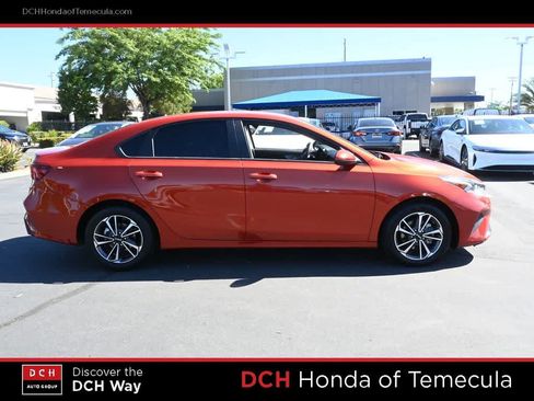 Used 2023 Kia Forte LXS FWD image 5