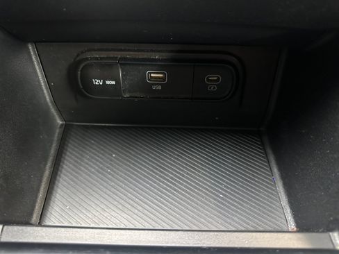 Used 2023 Kia Sportage LX FWD image 21