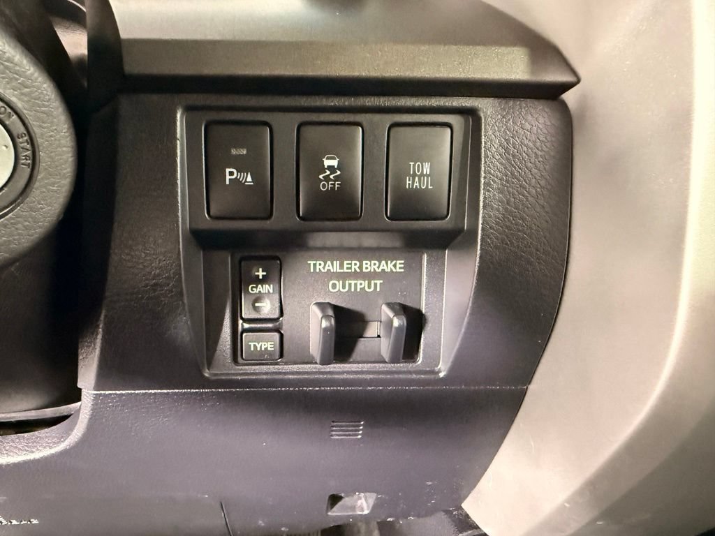 Used 2017 Toyota Tundra SR5 w/ TRD Off Road Package AWD/4WD image 28
