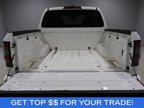 Used 2024 Nissan Frontier SV AWD/4WD image 4