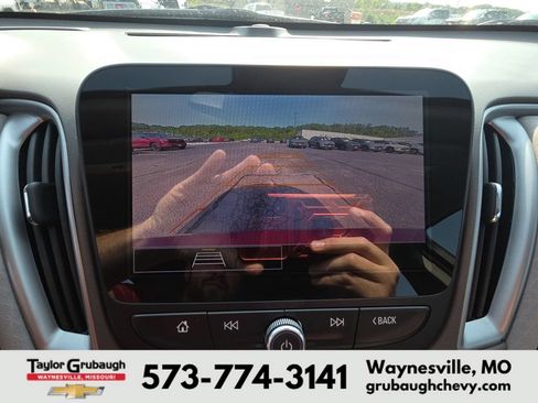 Used 2025 Chevrolet Malibu LT FWD image 22