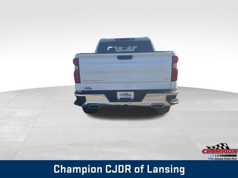 Used 2021 Chevrolet Silverado 1500 LT w/ Z71 Off-Road Package AWD/4WD image 4