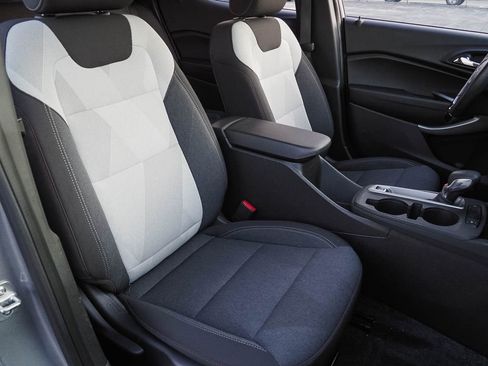 Used 2024 Chevrolet Trax RS w/ Driver Confidence Package image 18