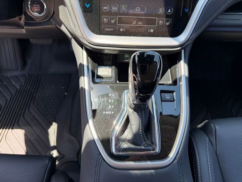 Used 2025 Subaru Outback Touring XT w/ Popular Package #2 image 29