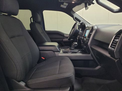 Used 2017 Ford F150 XLT w/ Equipment Group 302A Luxury AWD/4WD image 21