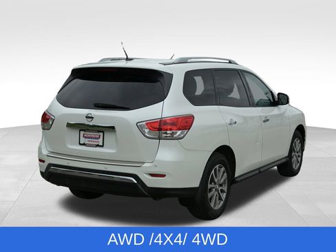 Used 2015 Nissan Pathfinder SV FWD image 12