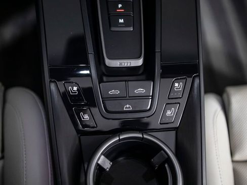 Used 2024 Porsche 911 Carrera GTS image 37