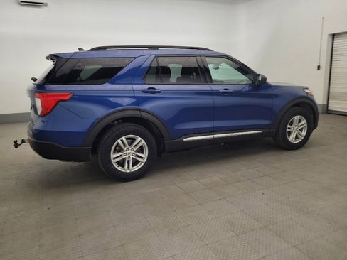 Used 2021 Ford Explorer XLT w/ Equipment Group 202A AWD/4WD image 10