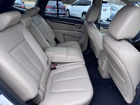 Used 2011 Hyundai Santa Fe Limited image 17