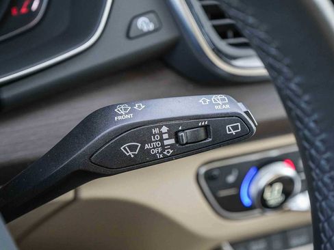 Used 2023 Audi Q5 2.0T Premium w/ Convenience Package image 34