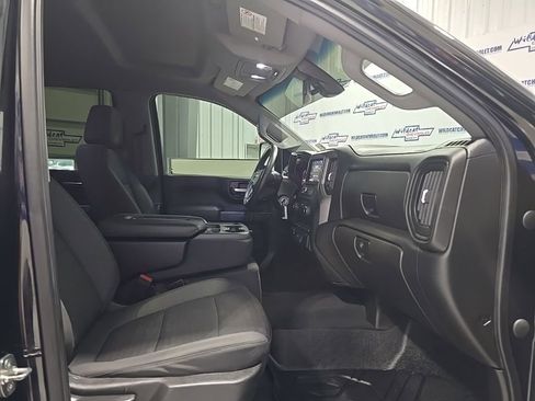 Used 2022 Chevrolet Silverado 2500 Custom w/ Custom Value Package image 27