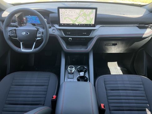 New 2026 Ford Explorer ST-Line RWD image 2