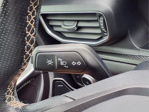 Used 2020 Ford Explorer ST w/ Premium Technology Package AWD/4WD image 19