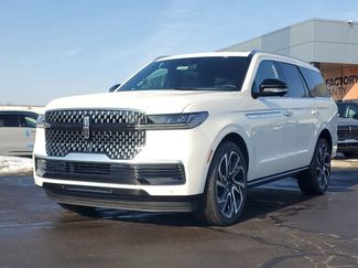 New 2026 Lincoln Navigator Reserve video 2