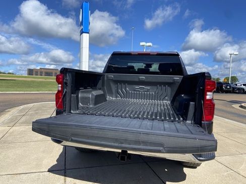 Used 2024 Chevrolet Silverado 1500 LT AWD/4WD image 26