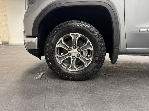 New 2026 GMC Sierra 1500 SLE w/ X31 Off-Road Package image 12