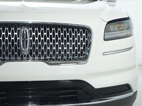 Used 2023 Lincoln Nautilus Reserve AWD/4WD image 9