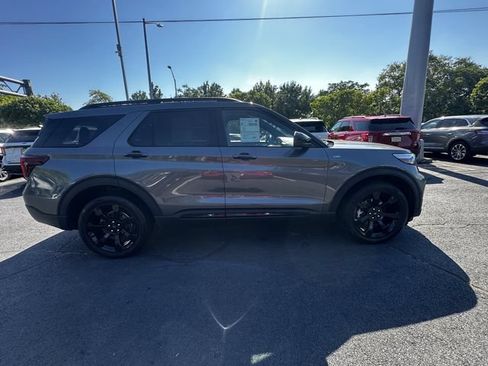 Certified 2023 Ford Explorer ST-Line w/ Class IV Trailer Tow Package AWD/4WD image 4