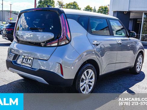 Used 2023 Kia Soul LX image 6