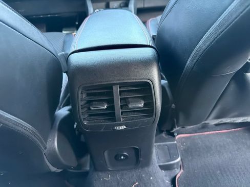 Used 2023 Ford Escape ST-Line Select AWD/4WD image 26