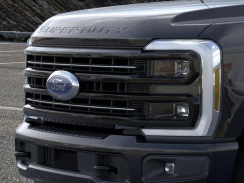 New 2026 Ford F250 4x4 Crew Cab Super Duty image 17